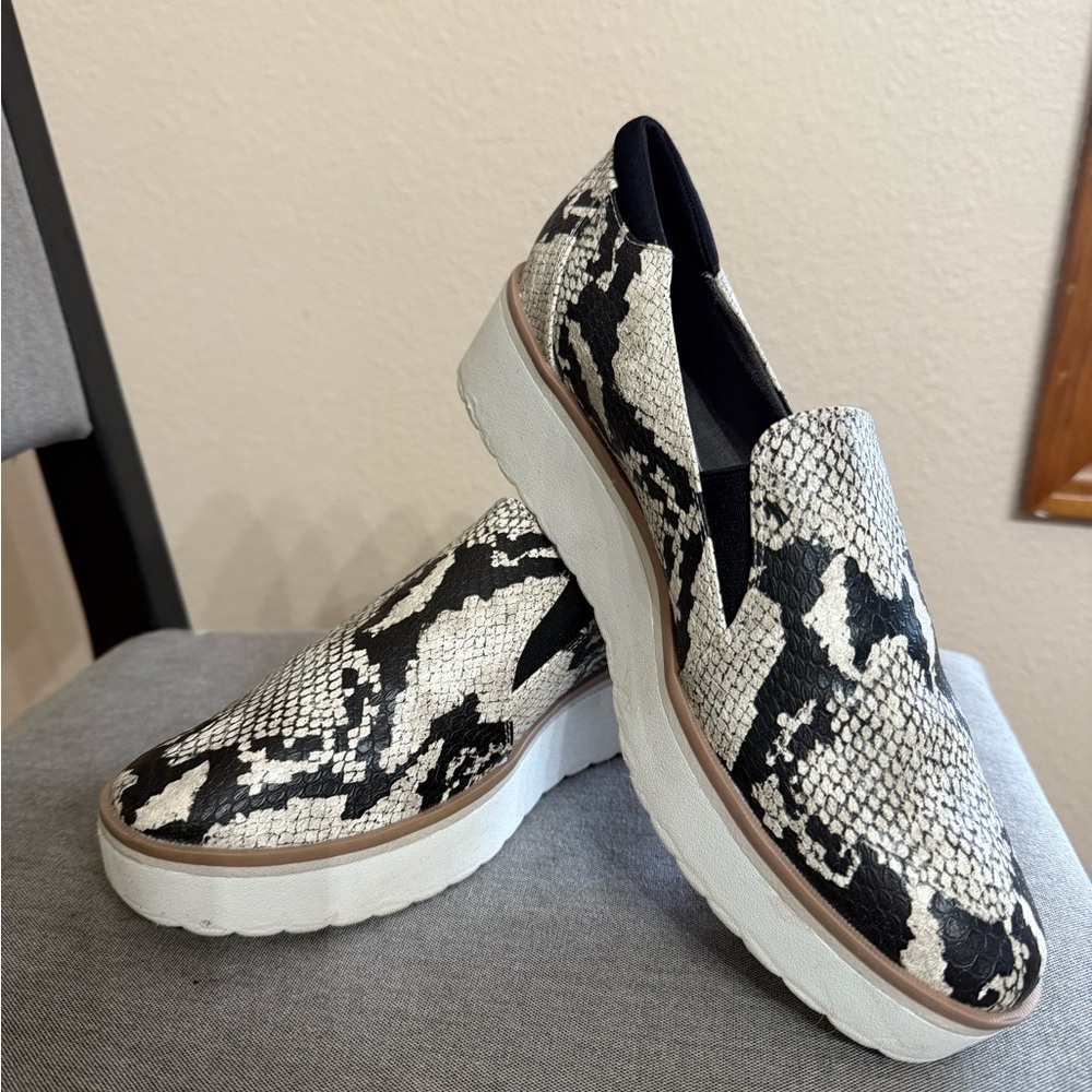 Dr. Scholl's Black and White Snake Print Wedges